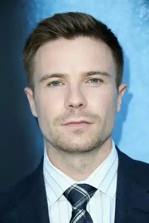 Joe Dempsie fotoğrafı