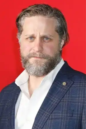 Joe Tippett fotoğrafı