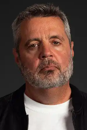 John Andrews fotoğrafı