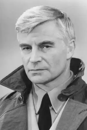 John Castle fotoğrafı