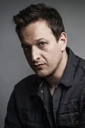 Josh Charles fotoğrafı