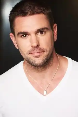 Josh Folan fotoğrafı