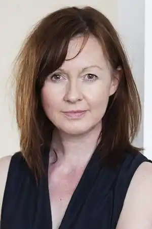 Julia Ford fotoğrafı