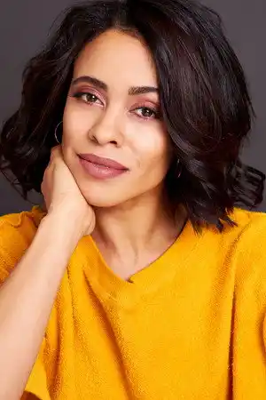 Julia Harnett fotoğrafı
