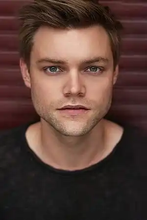 Julian Mau fotoğrafı