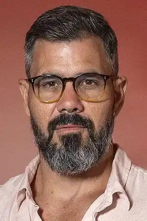 Juliano Cazarré fotoğrafı