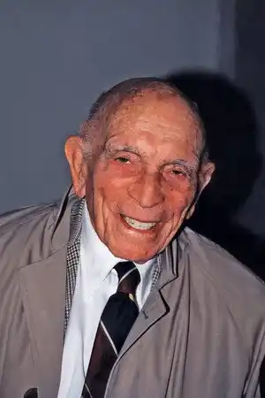 Julius J. Epstein fotoğrafı