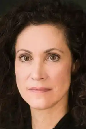 Justine Hirschfeld fotoğrafı
