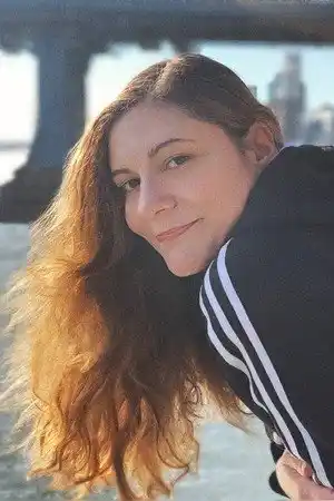 Karen Cinorre fotoğrafı