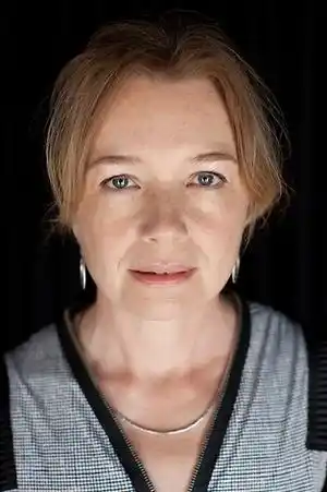 Karen Young fotoğrafı