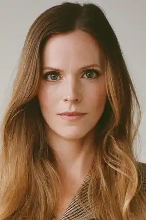Katie Rose Clarke fotoğrafı