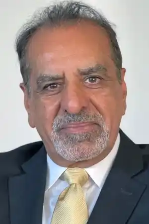 Kavi Raz fotoğrafı