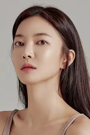 Kim Yun-jee fotoğrafı