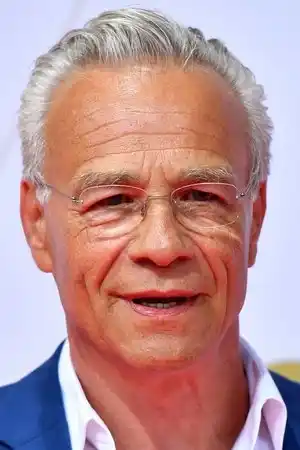 Klaus J. Behrendt fotoğrafı