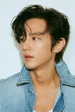Kwon Yul fotoğrafı