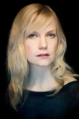 Laura Harris fotoğrafı