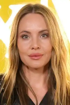 Leah Pipes fotoğrafı