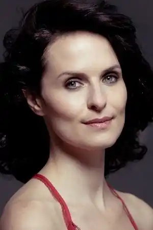 Leanne Best fotoğrafı