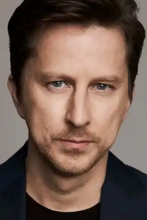 Lee Ingleby fotoğrafı