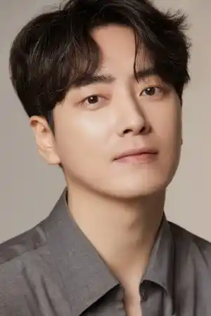 Lee Jun-hyuk fotoğrafı