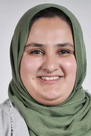 Lena Khan fotoğrafı