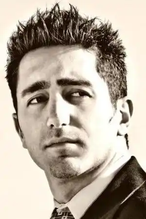 Leo Sardarian fotoğrafı
