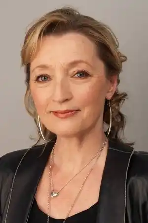Lesley Manville fotoğrafı