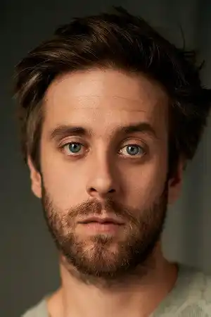 Lewis Goody fotoğrafı