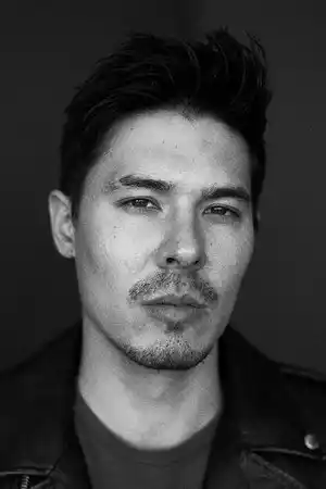 Lewis Tan fotoğrafı