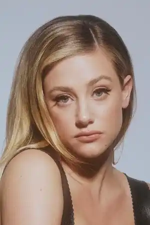 Lili Reinhart fotoğrafı