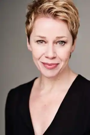 Linzi Hateley fotoğrafı