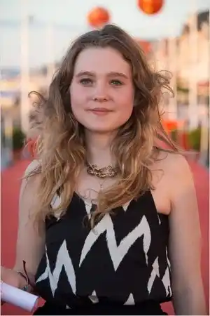 Liv Henneguier fotoğrafı
