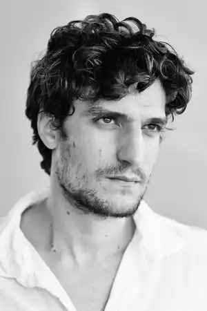 Louis Garrel fotoğrafı
