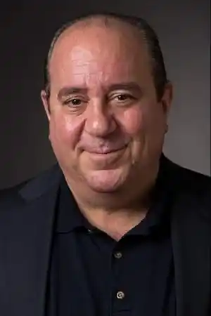Louis Mustillo fotoğrafı