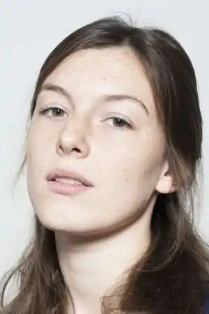 Louise Chevillotte fotoğrafı