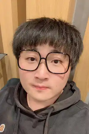 Lu Yang fotoğrafı
