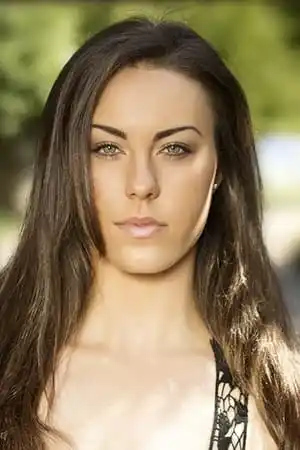 Lucy Cork fotoğrafı