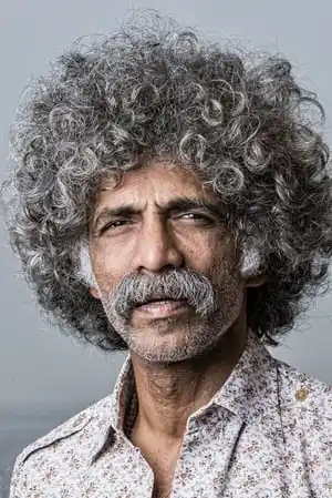 Makrand Deshpande fotoğrafı