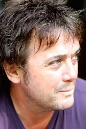 Mark Neale fotoğrafı