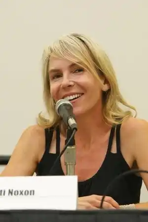 Marti Noxon fotoğrafı