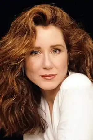 Mary McDonnell fotoğrafı