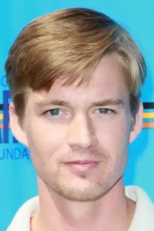 Mason Gamble fotoğrafı