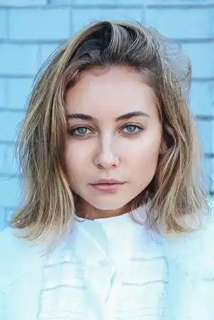Mavournee Hazel fotoğrafı
