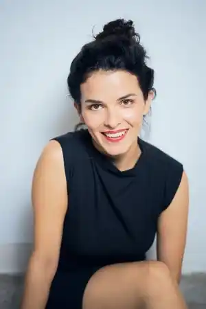 Maxine Kazis fotoğrafı