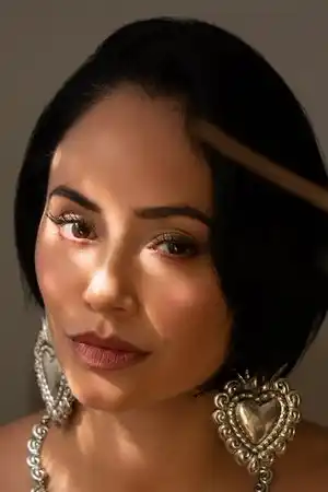 Maya Zapata fotoğrafı