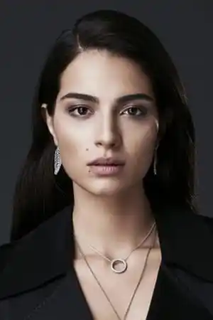 Melisa Aslı Pamuk fotoğrafı
