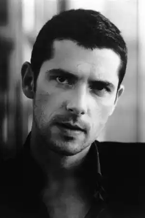 Melvil Poupaud fotoğrafı