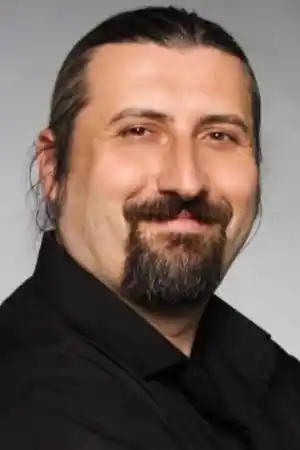 Mesut Süre fotoğrafı