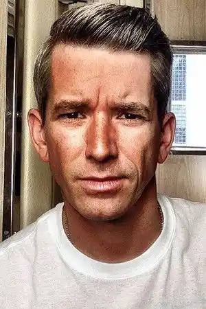 Michael Broderick fotoğrafı