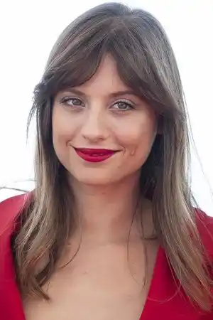 Michelle Jenner fotoğrafı
